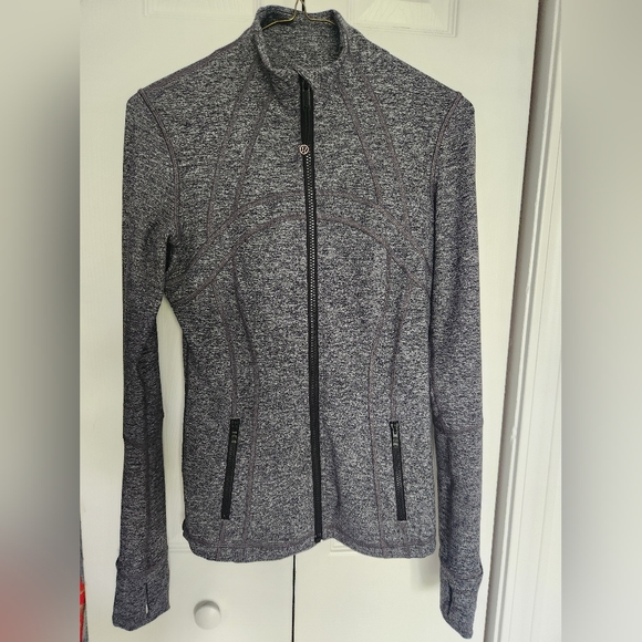 Lululemon Define Jacket Size 4 - Picture 3 of 10